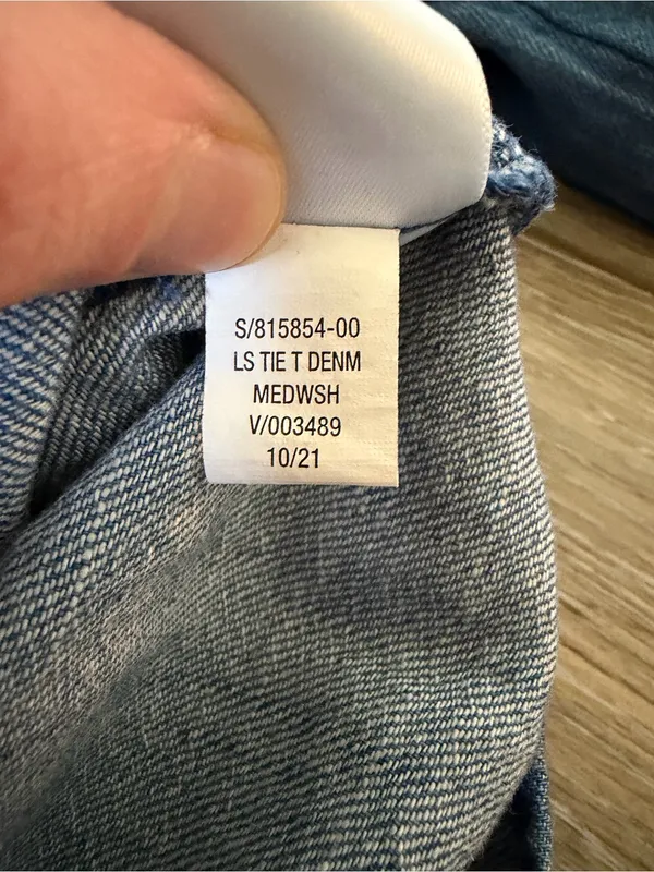 Old Navy Tiered Swing Long-Sleeve Denim Top - Image 6
