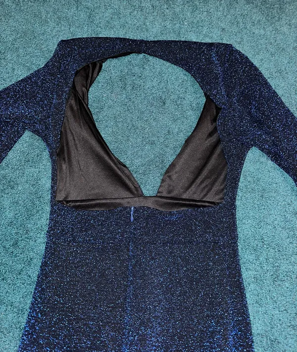 Sparkly Bodycon Cocktail Dress - Image 3