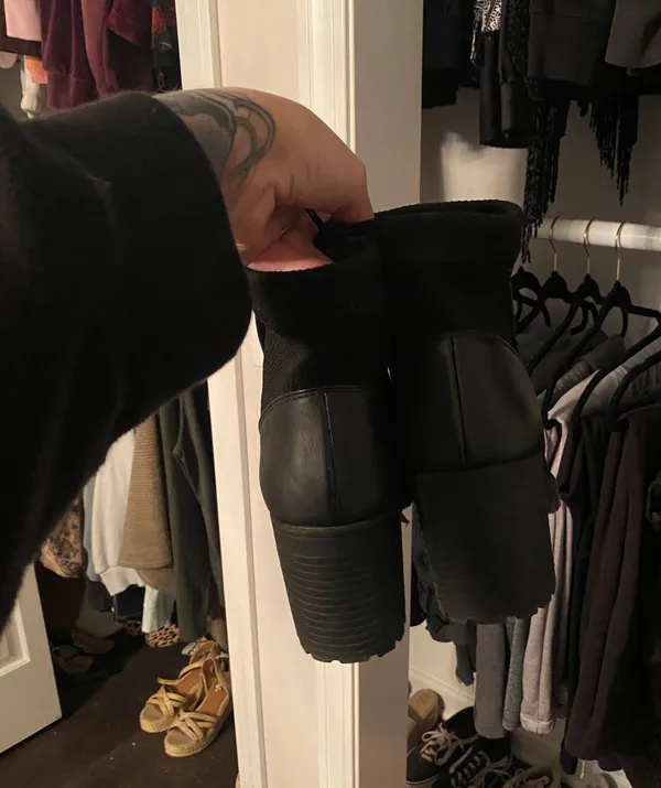Black Boots Size 8 - Image 3
