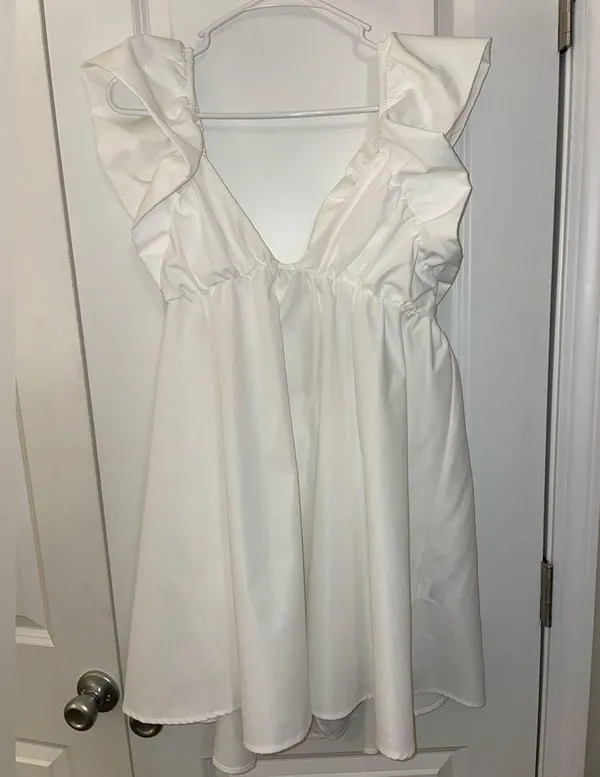 Size S/M, white dress - Image 2
