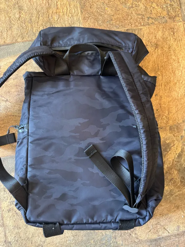 Athleta Venture Utility Backpack Black Camo Laptop Pocket Gym Work waterproof - Image 4