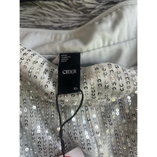Cider Silver Sequin Size X-Large Elastic Mid Waist Straight Leg Pants Brand - Image 3