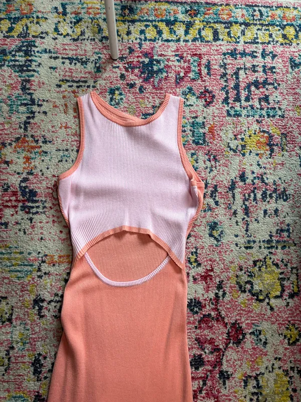 Amazon dress - Image 2