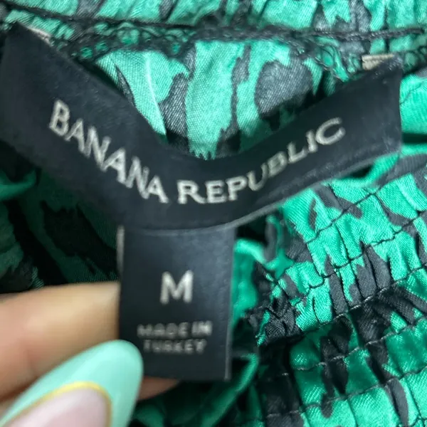 Banana Republic Midi Pleated Dress Green Satin Party Holiday Animal Print size M - Image 6