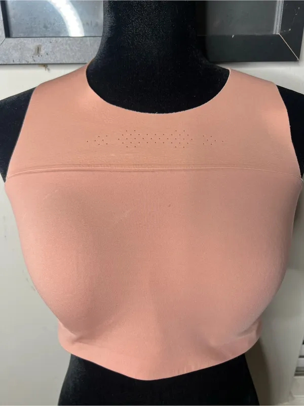 Chantelle high neck wireless low impact‎ sports bra Large - Image 9