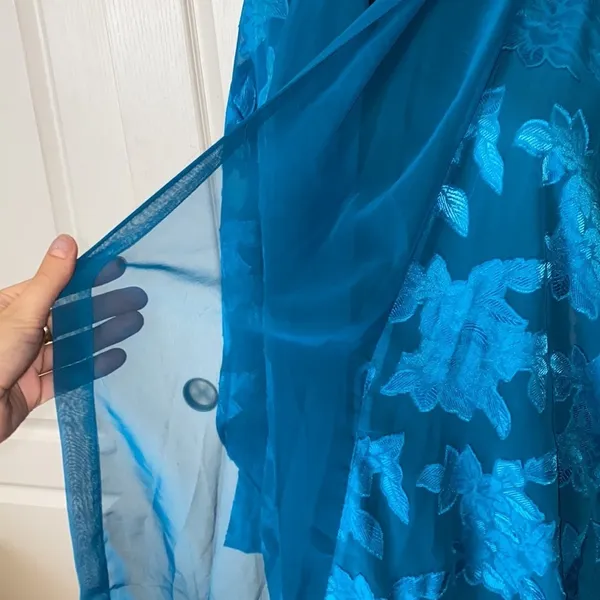 VTG BLUE DAMASK 80s GOLD LABEL VICTORIAS SECRET ROBE KIMONO - Image 3