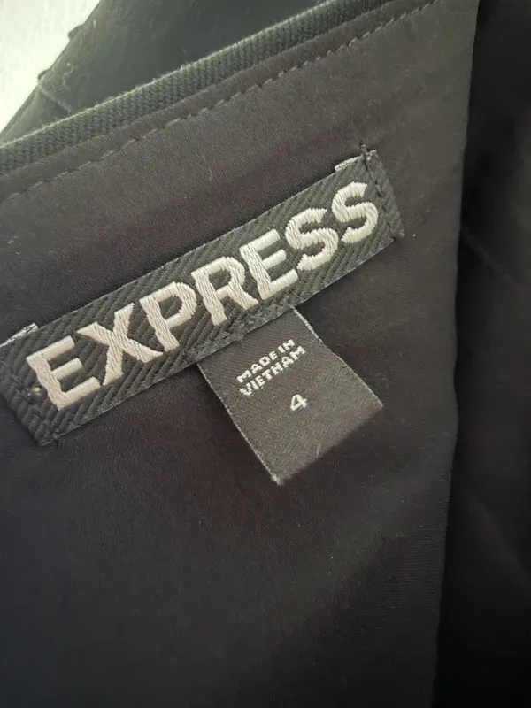 Express Sleek Black Pencil Skirt - Image 4