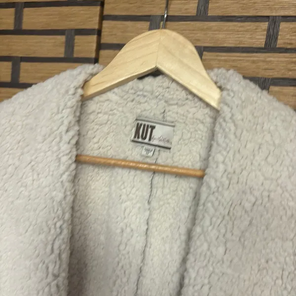 Kut From The Kloth Brown Sherpa Jacket Size‎ Medium - Image 6