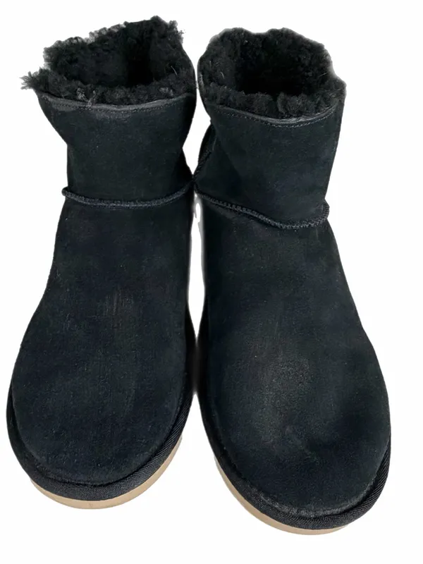 KOOLABURRA by UGG Black Victoria Mini Short Suede Shearling Ankle Boots Size 11 - Image 3