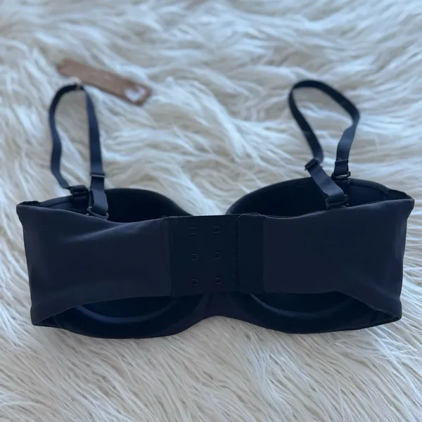 Skims Fits Everybody Strapless Bra Onyx Size 30C - Image 5