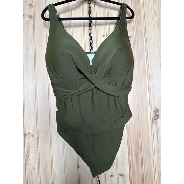 NWT Cupshe Ruched Underwire Bathing Suit Curvy Tummy Control 1-PC Swimsuit Sz 3X - Image 2