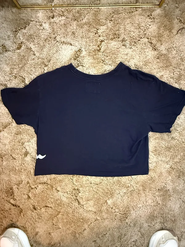 Champion Cropped T Shirt Large Black Oversized Logo Graphic Tee - Image 3