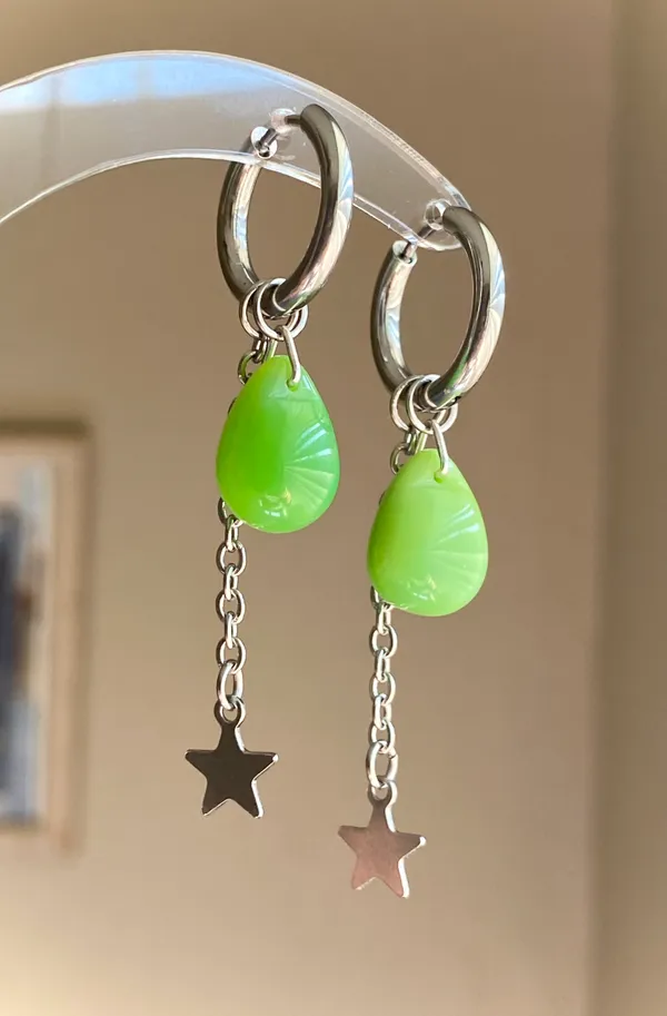 green opal teardrop Czech glass beads & stainless steel stars 4WAY hoop earrings💚 - Image 4