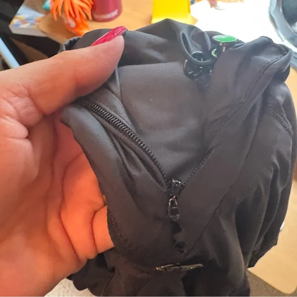 Lululemon Athletica Full Zip Hooded Goal Crusher Running Jacket Size 6 Black. - Image 7
