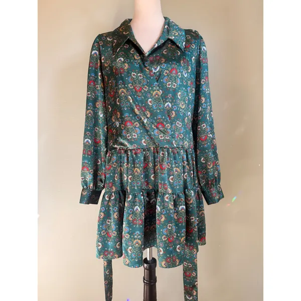 Green Floral Satin Tiered‎ Wrap Mini Dress S Boho whimsi flowy cottage fairy red - Image 6
