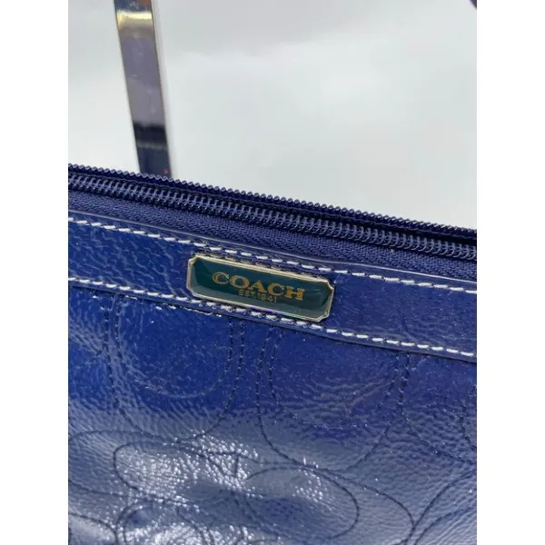 Coach Women's Blue Zipper Wristlet Bag - Image 3