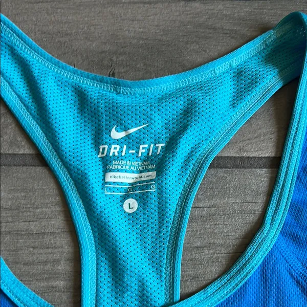 Nike Blue Fitted Racerback Tank Top - Image 2