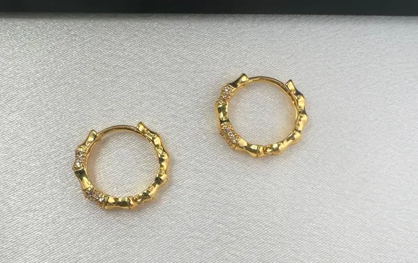 17mm Small Hoop Earrings for Women - Image 3