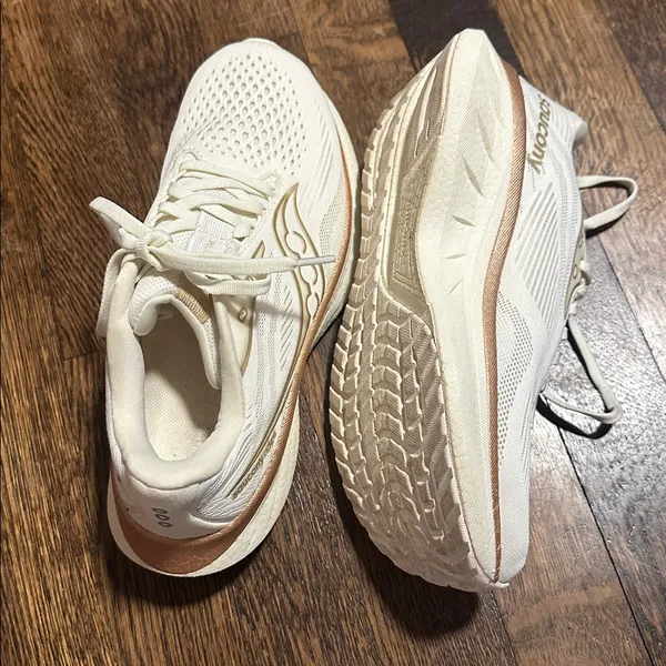 Saucony WOMEN'S RIDE 18 Vanilla Size 6 - Image 2