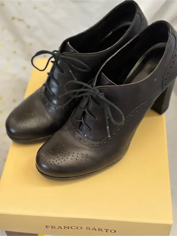Franco Sarto Black Lace-Up Brogue Heel Boots - Image 2