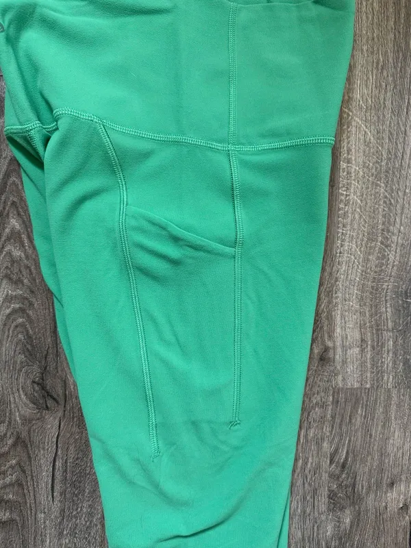 Aritzia TNA Action Green Leggings - Image 4
