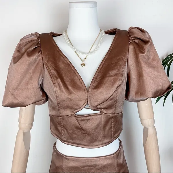 Elliatt Doris BrownPuff Sleeve Keyhole Crop Top & Mini Skirt Two Piece Set Small - Image 3