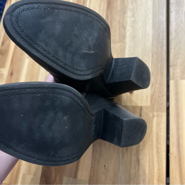 dv by Dolce Vita Black Ankle Booties | Size 7.5 - Image 8