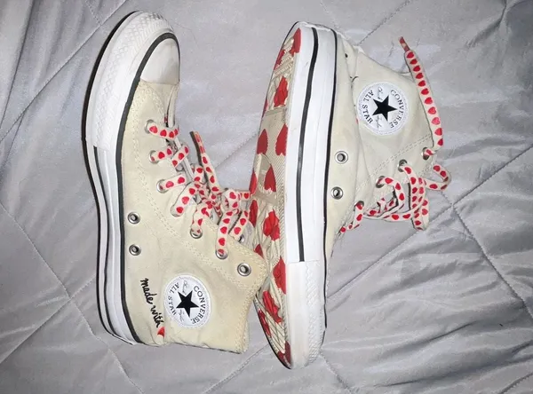 Converse Chuck Taylor High Top – Custom Heart “Love” Design – Women’s 6 / Men’s - Image 4