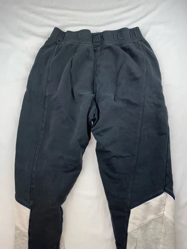 Nike sweats  - Image 8