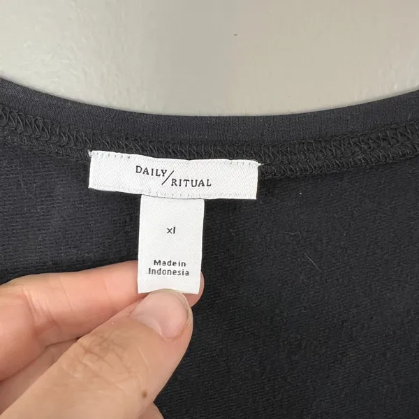 Daily Ritual Cozy Romper with Pockets Size XL - Image 4