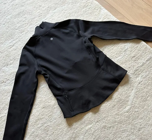 Lululemon Cropped Half-Zip - Image 4