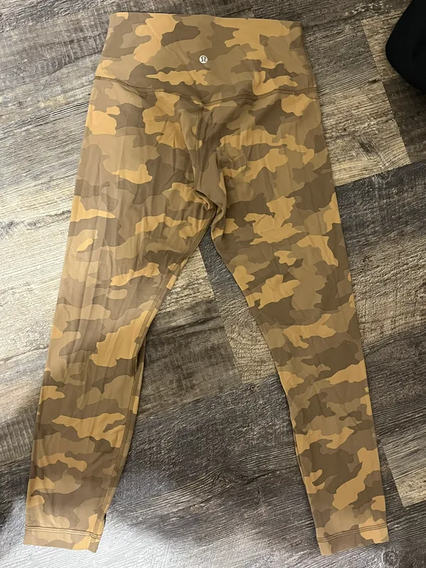Align 25” Leggings - Image 2