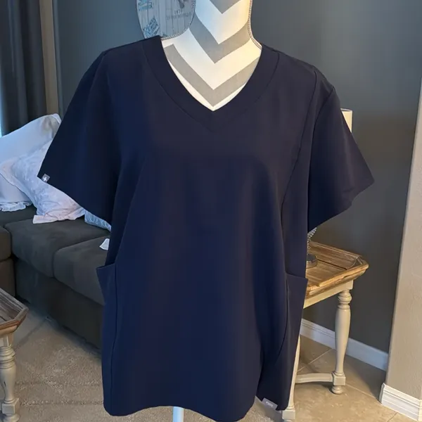 FIGS Katsina oversized fit scrub top - Image 2