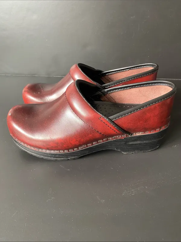 Dansko Professional Cordovan Cabrio Leather Work Clogs Size 38 / 7.5-8 - Image 2