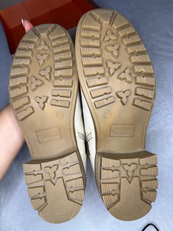 boots White Size 9.5 - Image 3