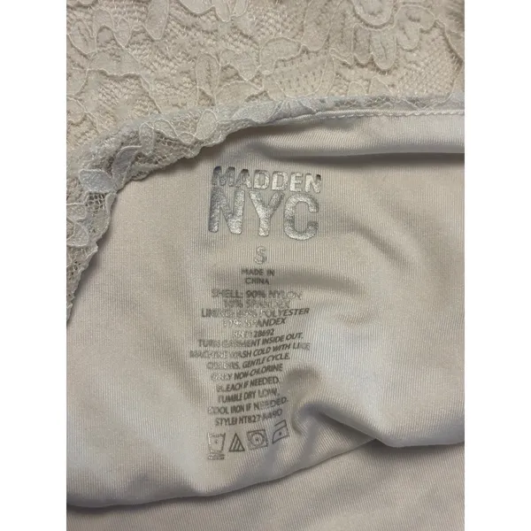 Madden NYC Lace Tank Top Womens Small White Sleeveless Boat Neck Cropped Floral - Image 3