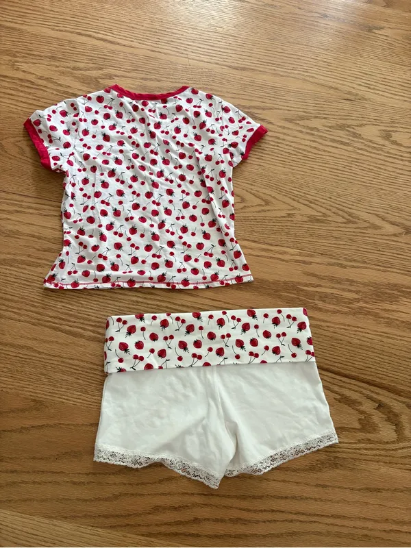 Frankie’s Bikinis Cherry-Print lounge Set - White & Red - Image 4