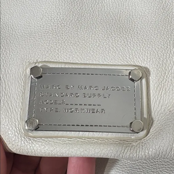 Marc by Marc Jacobs Classic Q Lil Ukita Leather shoulder‎ bag crossbody white - Image 5