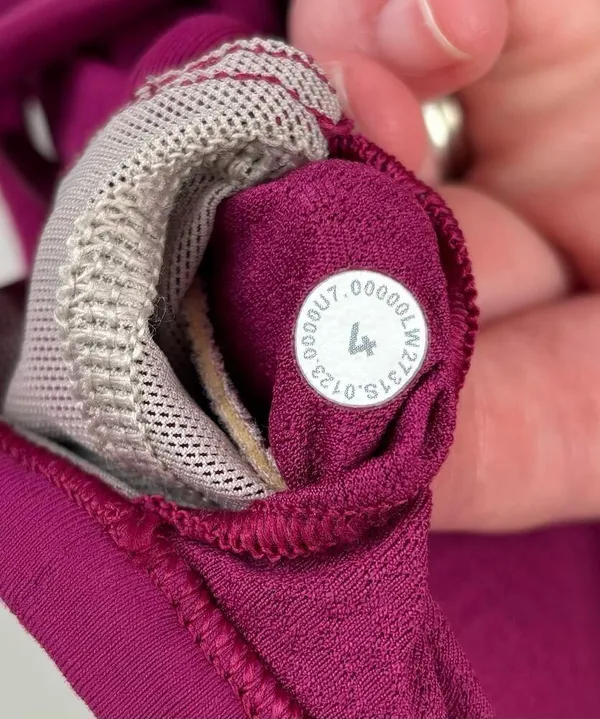 Lululemon Free To Be Bra in Deep Fuchsia Size 4 - Image 5