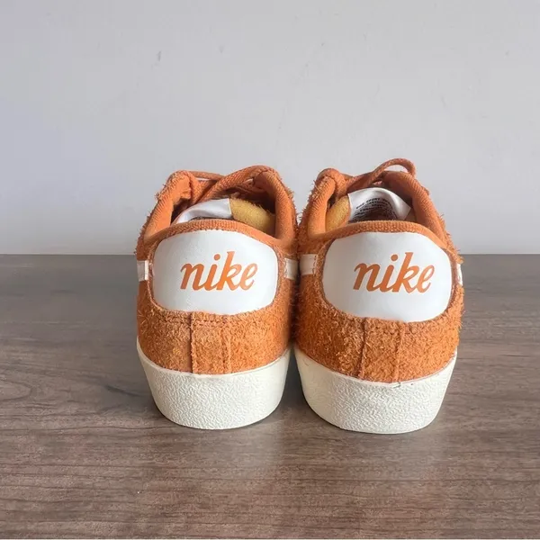 NIKE NEW Women's Blazer Low '77 Monarch Shoe Size 7.5 #B1897 - Image 4