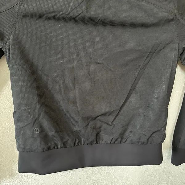 Lululemon Reversible Bomb Around Jacket in Monochromic Black‎ Women's Size 4 - Image 9