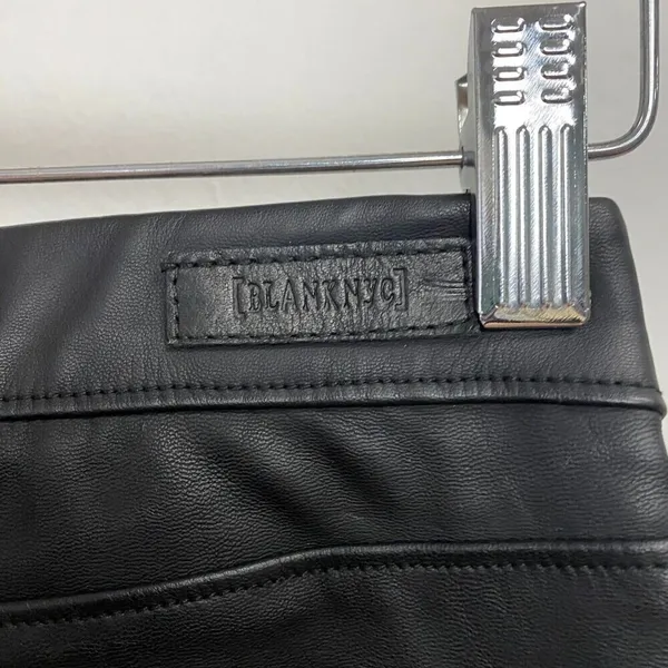 BLANK NYC Black Faux Leather Biker Chino Shorts Size 26‎ - Image 5