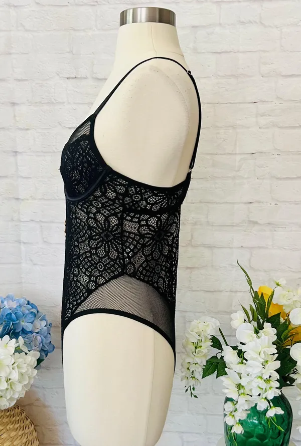 Boutique NEW Lace Teddy - Image 4