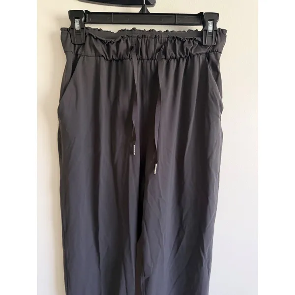 Lululemon Keep Moving Pant
Black size 4 - Image 3