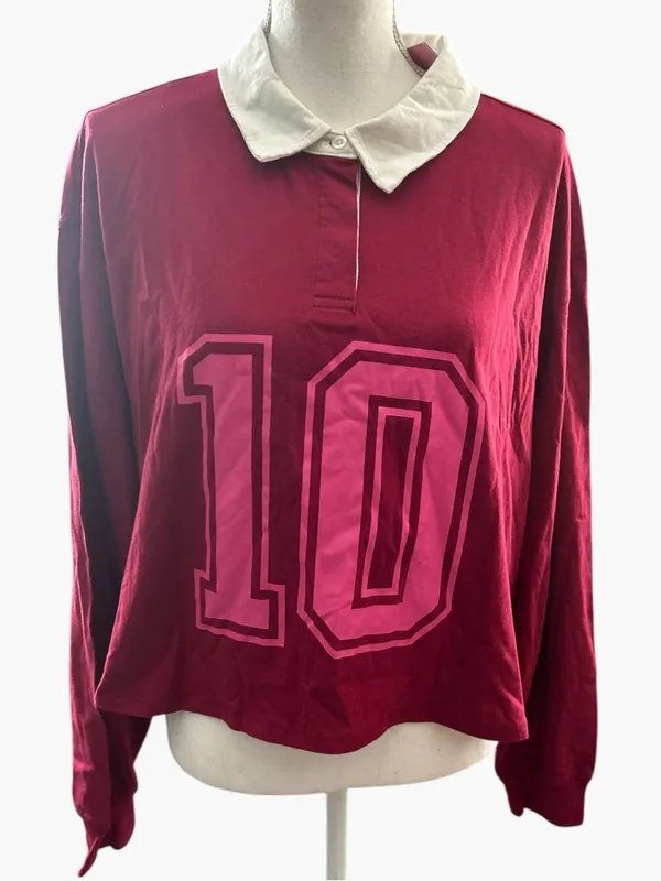 Plus-Size Burgundy Rugby Crop Sweatshirt with Pink '10' Graphic - Image 2