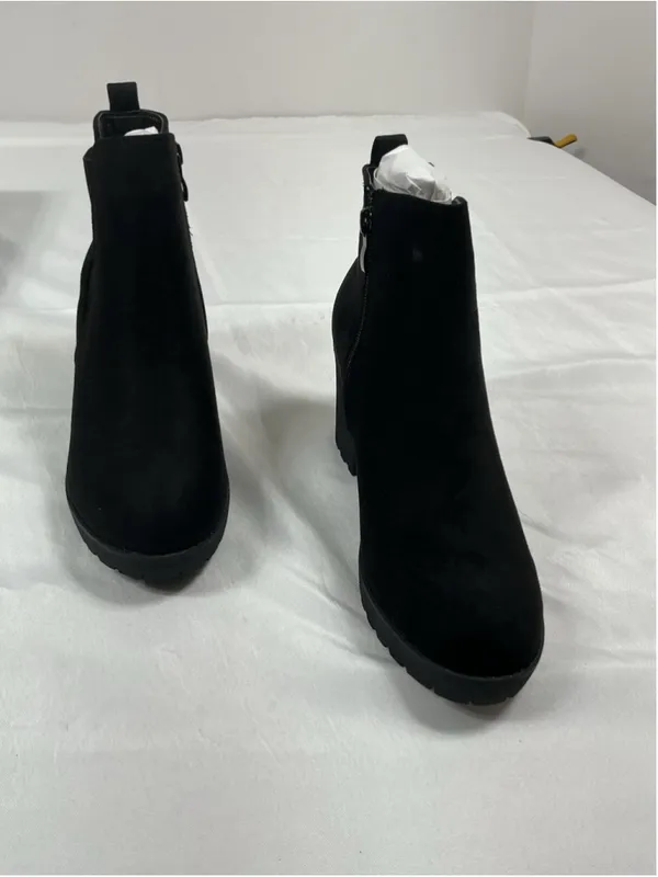 Womans New Refresh Club Chelsea Style Ankle Boot Size 10 Black - Image 2