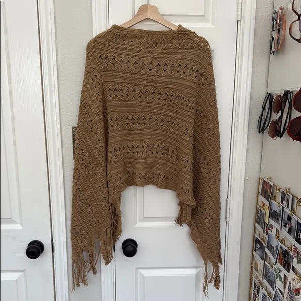 Cableknit fringe poncho Tan Size L - Image 4