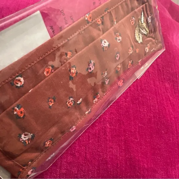 Coach Mask NWT - Image 5