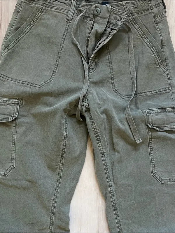 Green American Eagle pants size 6 - Image 2