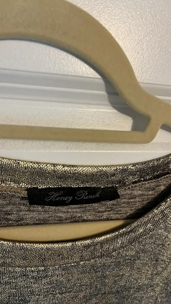 Honey Punch Pale Gold Short Sleeve Top - Image 3